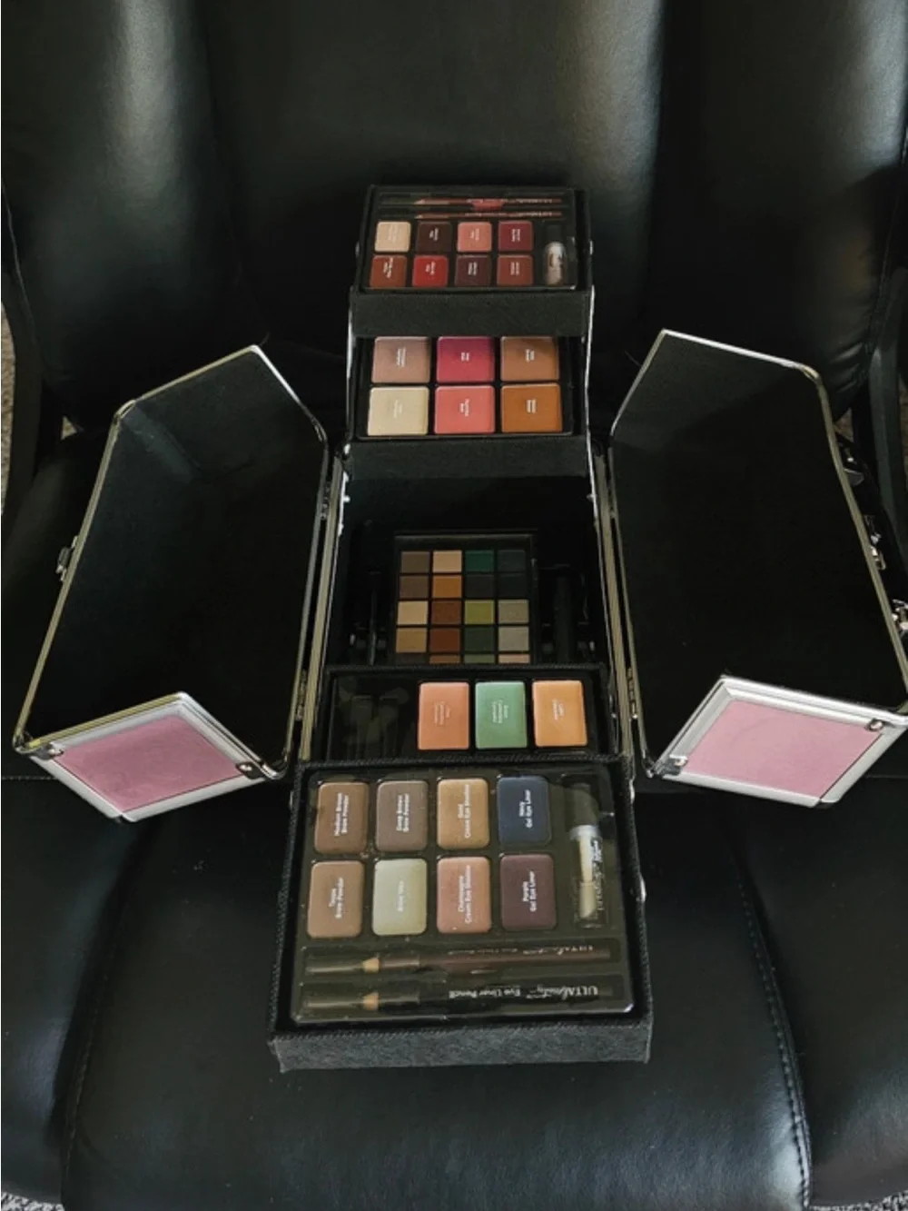 Ulta Professional Women Makeup Train Case Palette - Multi-Color NWOT